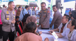 Hari Bhayangkara ke-80, Polda Jatim Gelar Bakti Kesehatan Gratis di Jombang