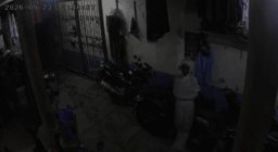Kelakar Plh Walkot Surabaya Armuji Soal Teror Pocong yang Kini Viral