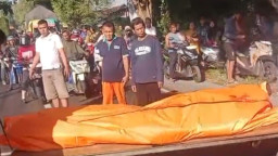 Gadis Buruh Pabrik asal Sidoarjo Tewas Terlindas Truk Kontainer di Mojokerto