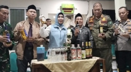 Warung Pangku Jabon Sidoarjo Dirazia, Amankan 10 LC dan Sita Puluhan Miras