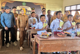 Pemkab Sidoarjo Dorong Perbaikan Sekolah Terpencil dan Usulan Tunjangan Khusus Guru Pesisir