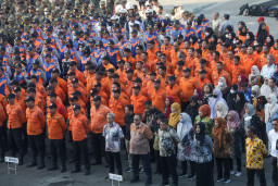 Wali Kota Eri Ultimatum ASN Surabaya, Aduan Warga Wajib Tuntas 1x24 Jam