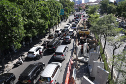 Macet di Jalan Prof Moestopo Surabaya Imbas Proyek Drainase Diperkirakan hingga September 2026