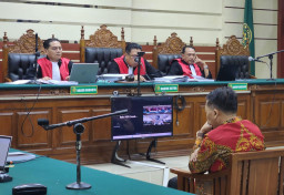 Pledoi Kasus Korupsi Eks Bupati Ponorogo: Sugiri Akui Khilaf, Pengacara Bantah Suap