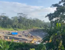 Tambang Pasir Diduga Ilegal di Kediri Dikeluhkann Warga: Dekat Lahan Petani, Rusak Lingkungan