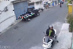 Viral Video Pemotor PCX Onani depan Emak-emak di Surabaya