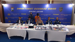 Polda Jatim Bongkar Arisan Online Fiktif Rp71 Miliar, Tipu 140 Korban dari Aceh hingga Papua