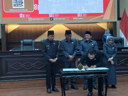 KUA-PPAS P-APBD 2026 Disepakati, Pemkab-DPRD Jember Genjot Pengentasan Kemiskinan Lewat Pelayanan Dasar