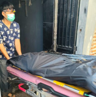 Perempuan asal Surabaya Ditemukan Tewas Membusuk di Kamar Kos Sidoarjo, Ini Identitasnya