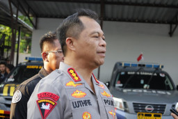 Sikat Premanisme, Polrestabes Surabaya Tahan Tiga Tersangka Penyerobot Ruko LeIang
