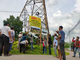Protes Soal Bantaran Sungai, Warga Medokan Inginkan Pengganti Risma yang Anti Korupsi