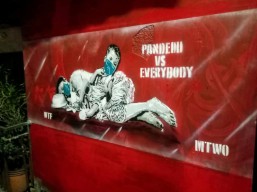 Kritik Karut Marut Penanganan Pandemi Covid-19 Melalui Gambar