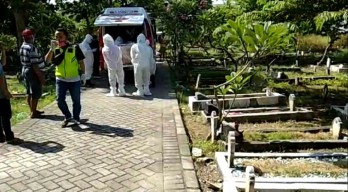 Viral Video Diduga Jenazah Covid-19 Tertukar di Surabaya, Warga Menangis Histeris