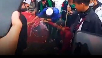 Kecam Pembakaran di Jakarta, PDIP Surabaya Instruksikan Kader Kibarkan Bendera Partai