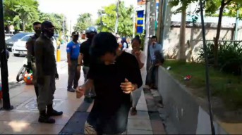 Awas Tidak Memakai Masker di Surabaya Hukumanya Sita KTP, Push Up atau Joget