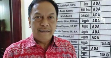 PDIP Surabaya Desak KPU Terbuka soal Penundaan Tes Kesehatan Machfud Arifin dan Mujiaman