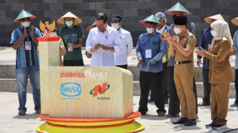 Resmikan Dua Bendungan di Jatim, Jokowi: Petani Semakin Produktif