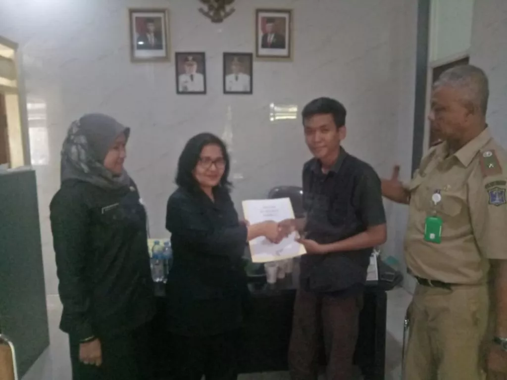 Miris, Dua Bocah di Surabaya ini Ditinggal Kabur Orangtuanya
