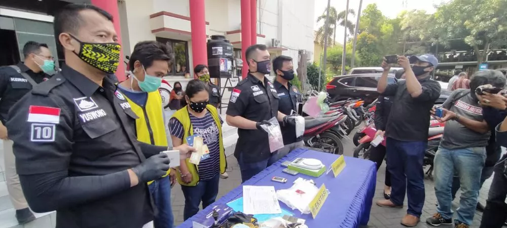 Kakak Beradik Pengedar Sabu Hijau Jaringan Lapas di Jawa Timur Diringkus