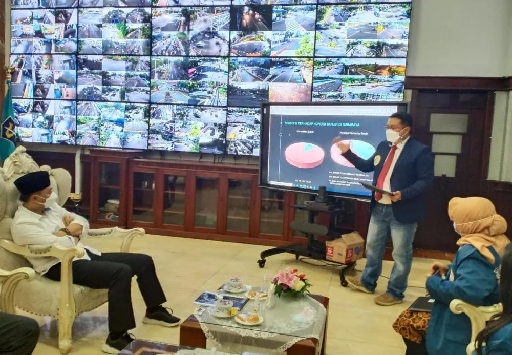 100 Hari Kerja, 80 Persen Warga Surabaya Puas Kinerja Eri-Armuji