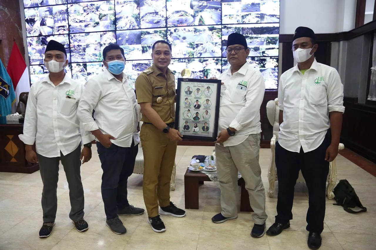Terima Penghargaan Tokoh Nahdliyin, Eri: Wali Kota Sebelumnya yang Membangun