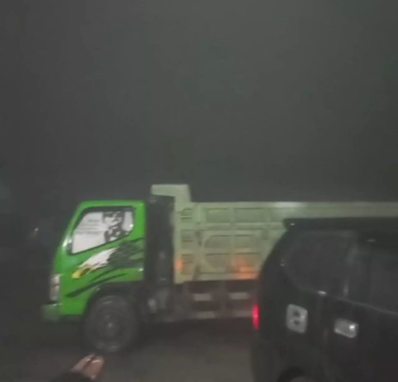 Gunung Semeru Erupsi, Jam 4 Sore di Lumajang Gelap Gulita