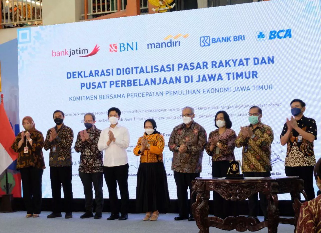 Sukseskan Digitalisasi Pasar, BNI Kembangkan QRIS di Wonokromo dan DTC