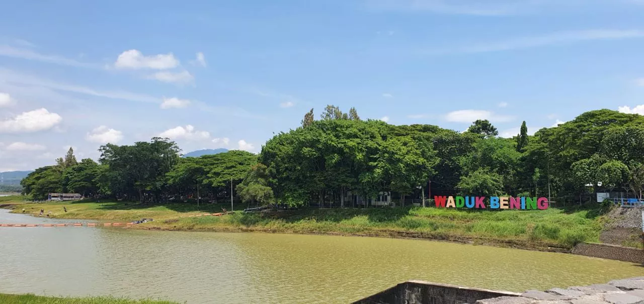 Kumuh dan Kotor, Wisata Waduk Bening Madiun Dikeluhkan Pengunjung