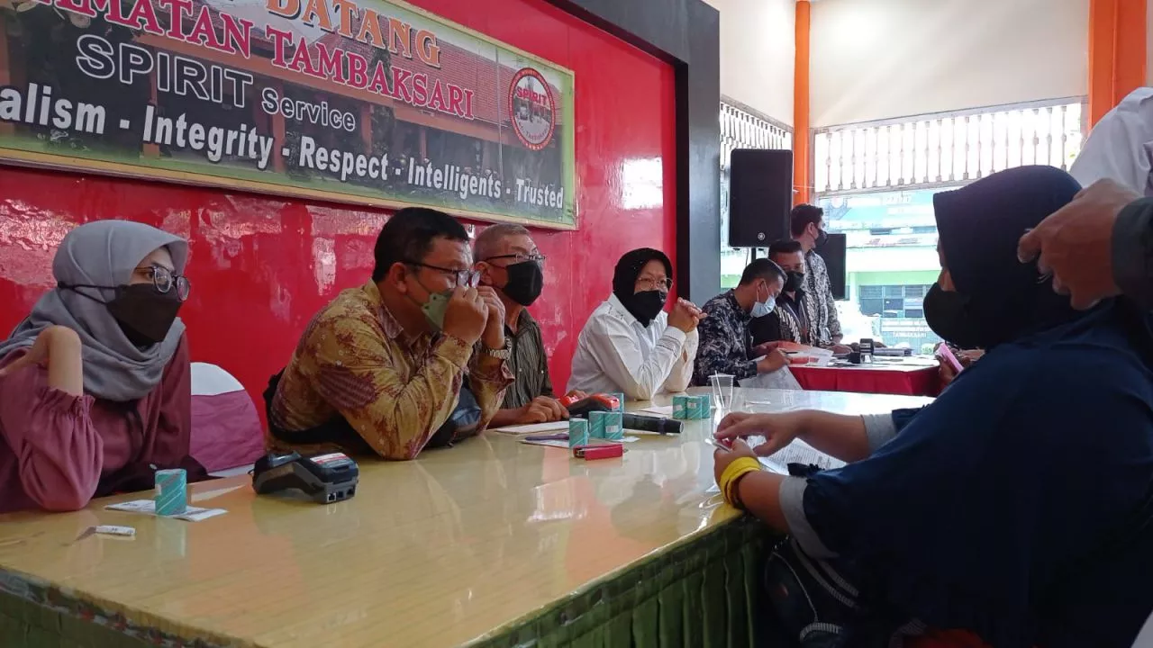 Kawal Bansos di Surabaya, Mensos Risma: Warga Tidak Tahu Ada Dua Bantuan Tunai