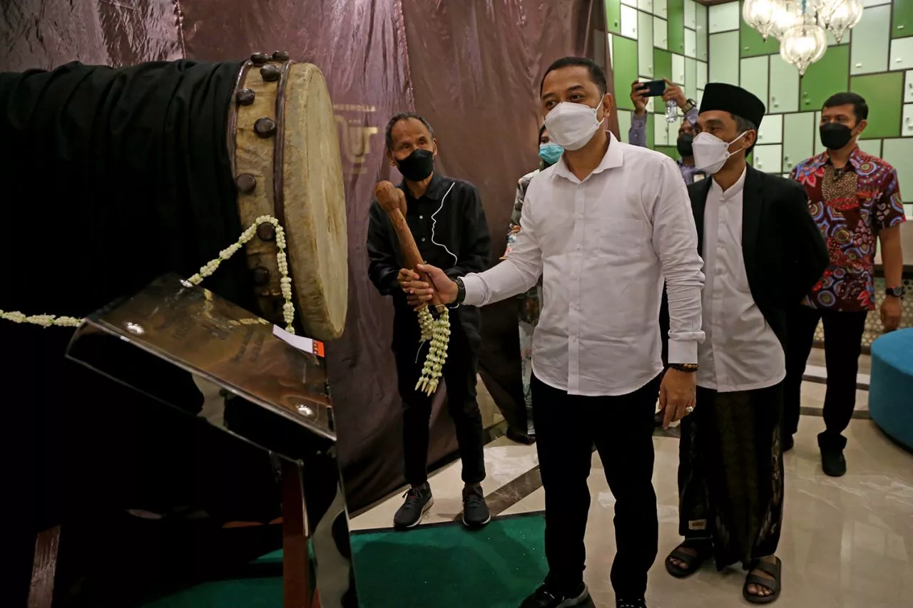 Wali Kota Eri Cahyadi Minta Semua Mal di Surabaya Sediakan Musala
