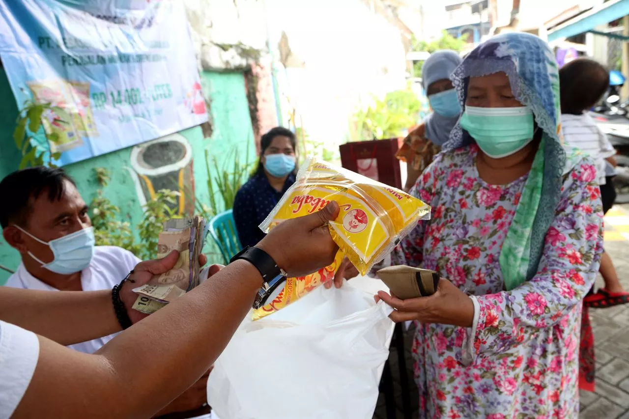 Pemkot Surabaya Bakal Sanksi Toko yang Menjual Minyak Goreng di Atas Harga Ecer