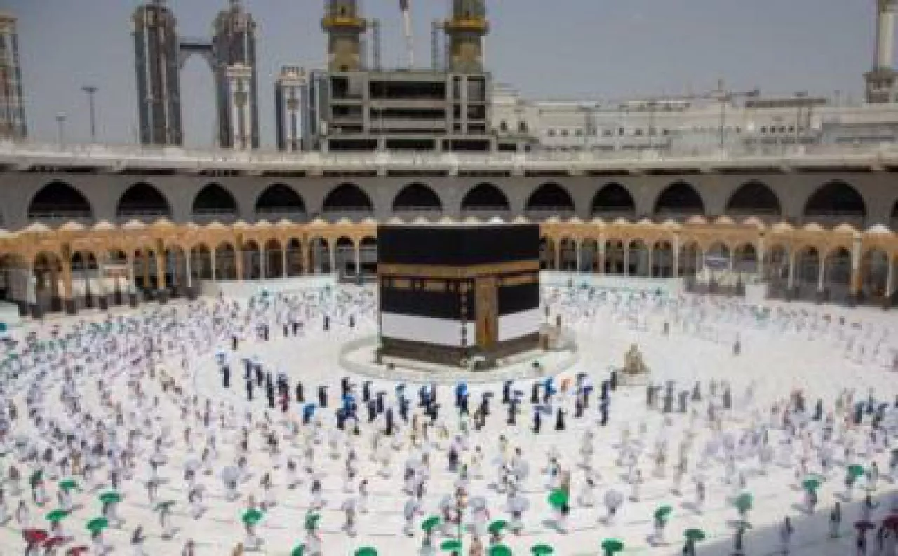 Keberangkatan Umroh dari Surabaya Masih Ditutup, Travel Pilih Menunggu