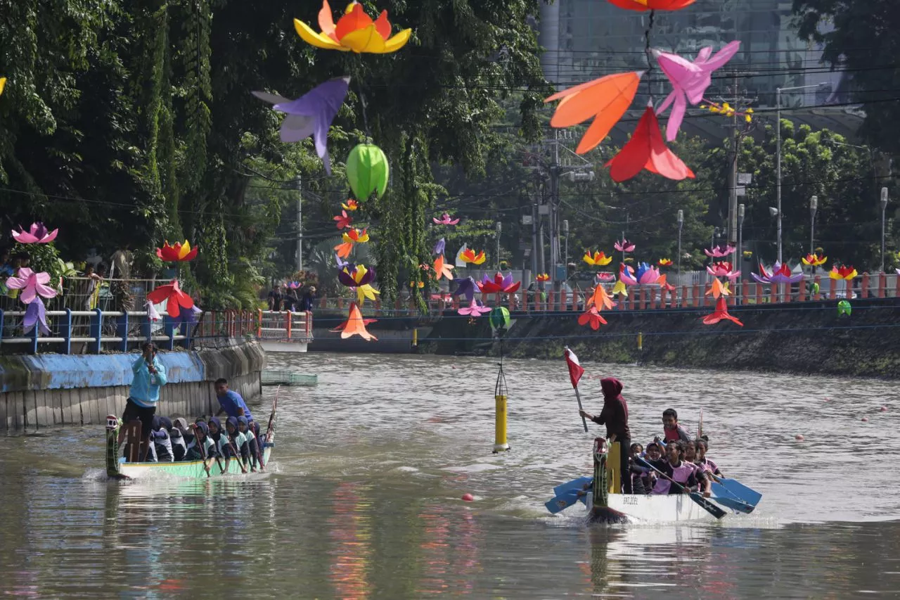 Rencana Besar Wali Kota Surabaya Sulap Sungai Kalimas Jadi Wisata Air