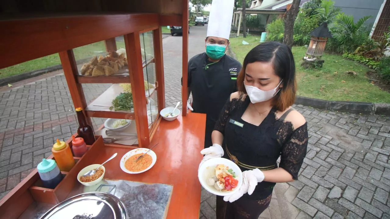 Nginap di Hotel ini Siap-siap Didatangi Pedagang Bakso Berparas Cantik