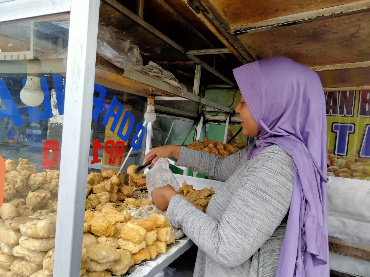 Pengusaha Tempe dan Tahu Mogok Produksi, Penjual Gorengan Kelimpungan
