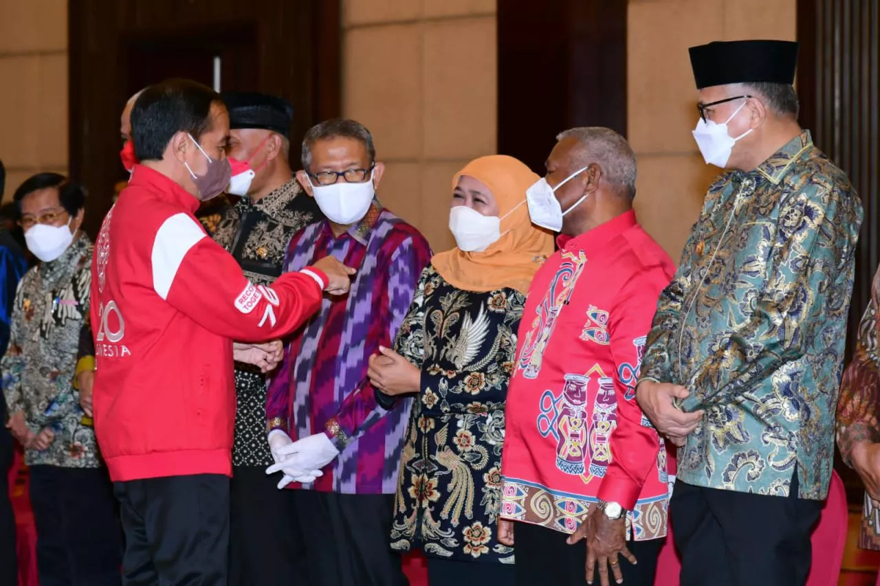 Jawab Tantangan Presiden Soal Ekonomi dan Prokes, Gubernur Khofifah: Jatim Siap!