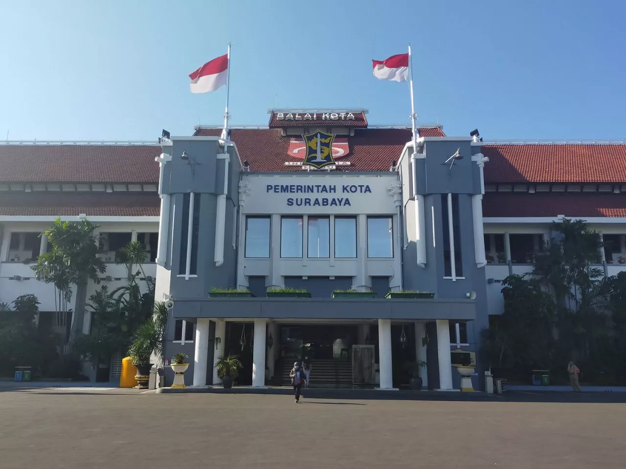 Polisi Tangkap Oknum Satpol PP Surabaya yang Diduga Perkosa Pemandu Lagu