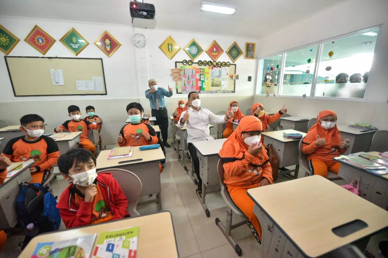 Surabaya Terapkan Sekolah tatap Muka 100 Persen Hari ini