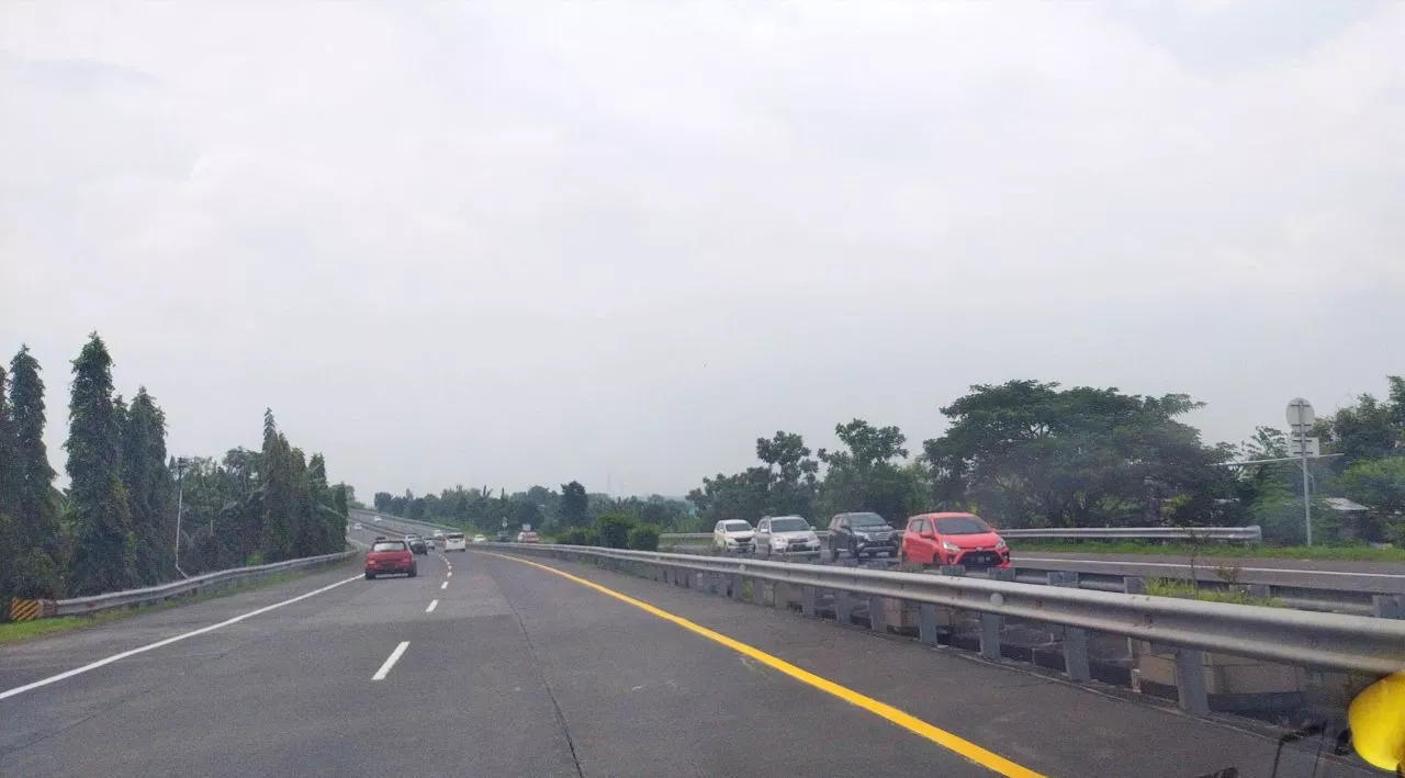 Update Kondisi Tol Surabaya-Malang Usai Kebakaran Bus Pariwisata di Pandaan