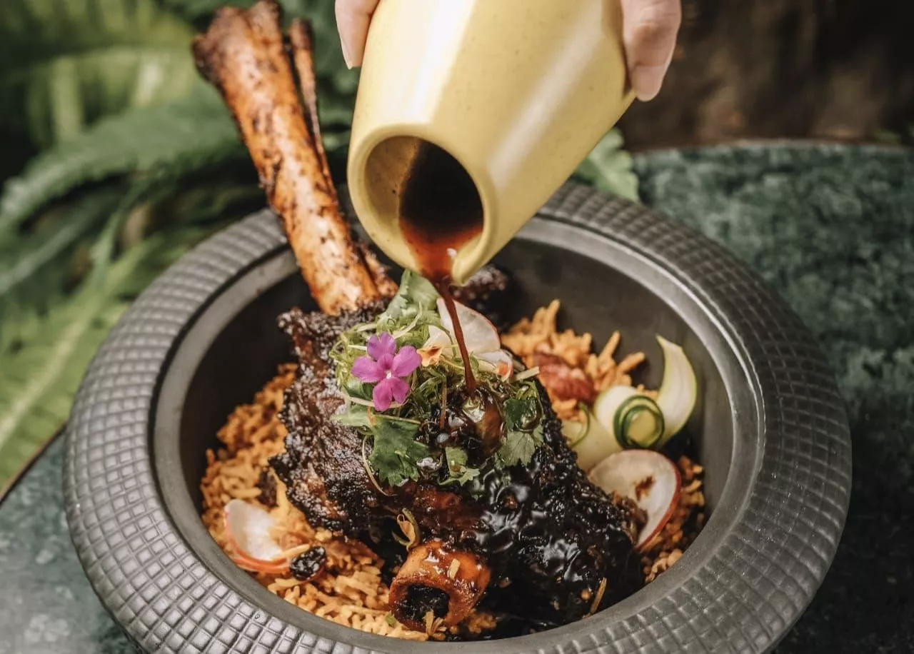 Resto ini Bikin Menu Bukber Perpaduan Masakan Tradisional dan Kekinian