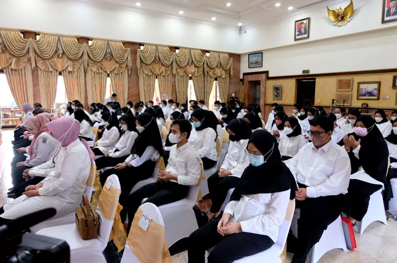 67 CPNS Pemkot Surabaya Terima SK Wali Kota