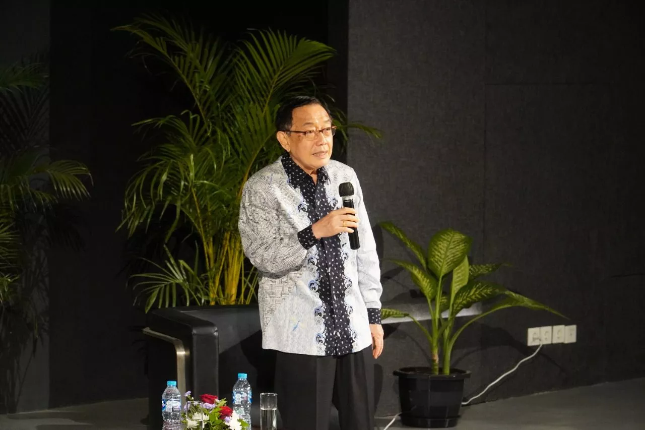 Pemilik Maspion Grup Ali Markus Berbagi Tips Sukses ke Mahasiswa UK Petra