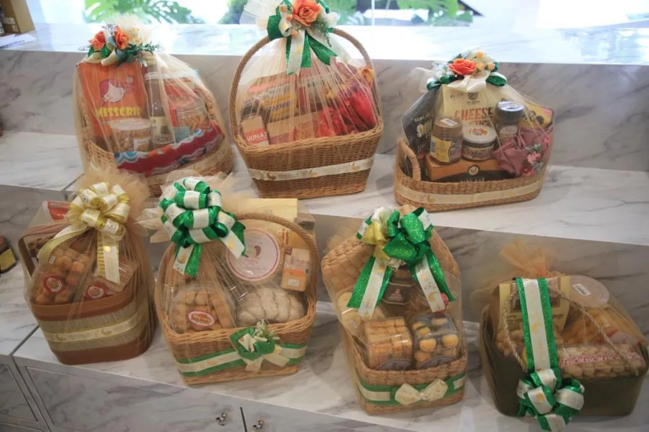 Istri Wali Kota Surabaya Promosikan Hampers Lebaran Bikinan UMKM