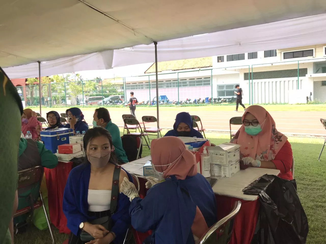 Gandeng Persebaya Surabaya, Periksain Gelar Vaksin Booster di Lapangan Thor