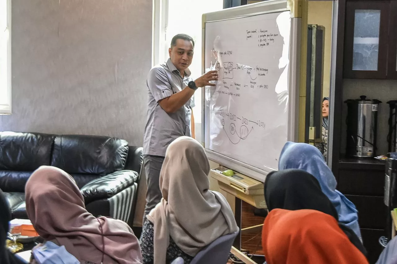 Wali Kota Eri Cahyadi Turun Langsung Gembleng CPNS Pemkot Surabaya