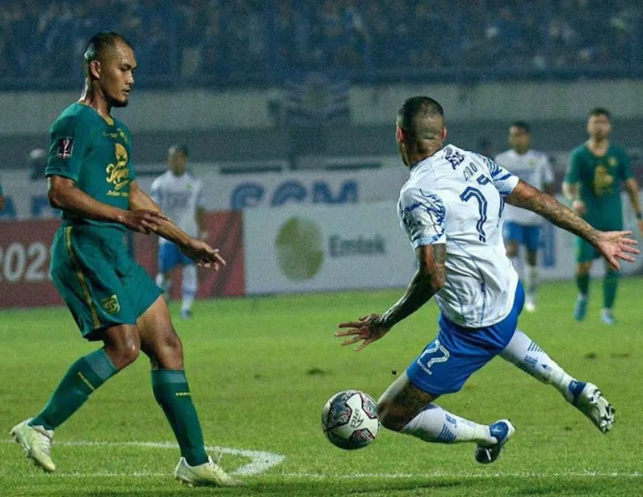Digulung Persib 1-3, Persebaya Gagal Persembahkan Kado HUT ke Bonek