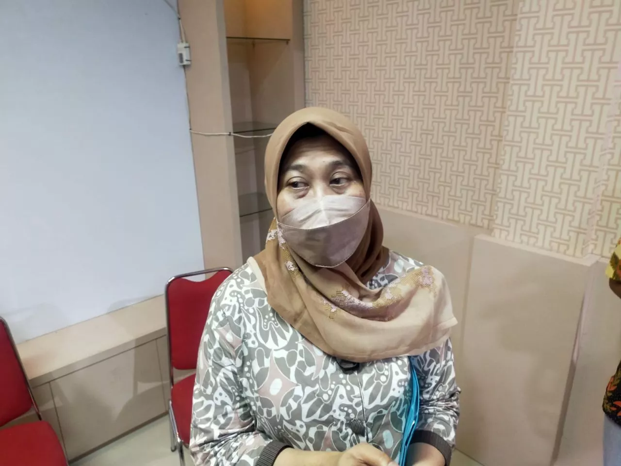 Awas! Pemkot Surabaya Turunkan Satgas Merazia Perokok yang Melanggar KTR