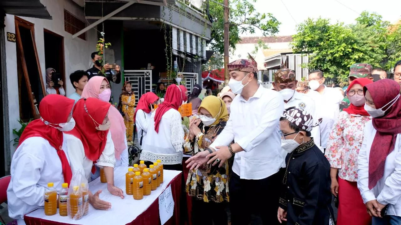 Pemkot Surabaya Gelar Bakti Sosial Terintegrasi Serentak di Seluruh Kecamatan