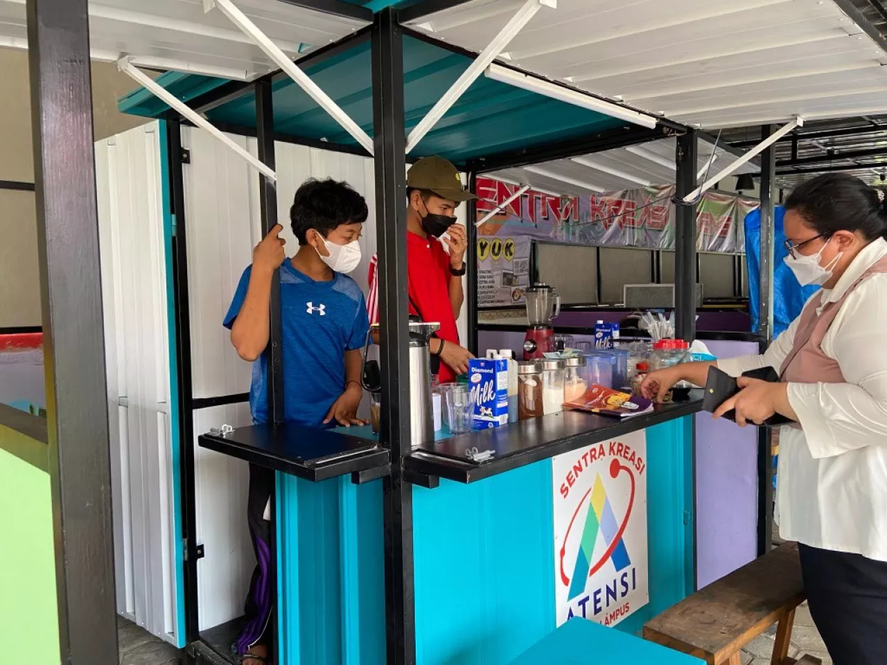 Kisah Anak Punk yang Sukses Jadi Pengusaha Minuman