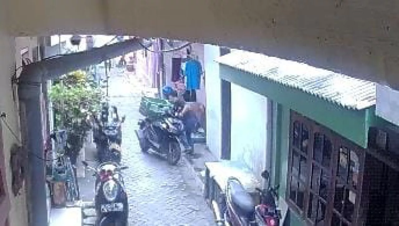 Nekat, Pencuri di Surabaya ini Gasak Motor yang Masih Bermuatan Keranjang Buah